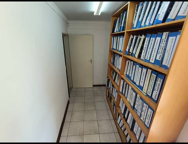 325M² OFFICE FOR SALE IN BO-DORP